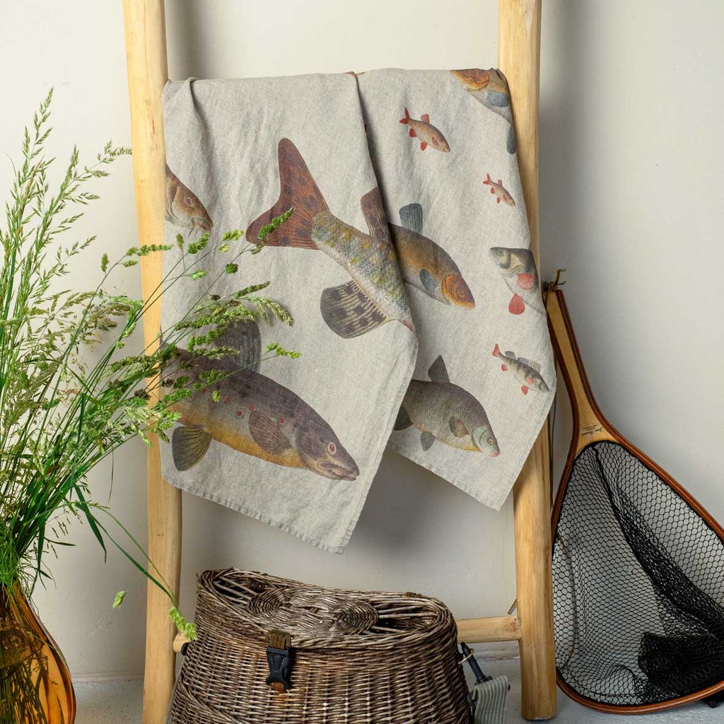 6001M-FF-Linoroom-Kitchen-Towels-Freshwater-Fish-SQ1.jpg